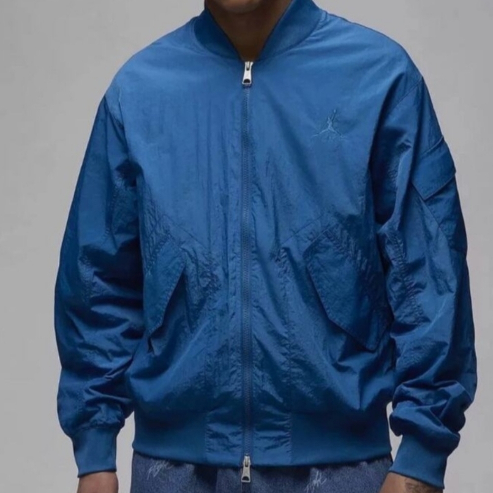 Men's Jordan Essential Renegade Bomber Jacket For Fall Blue Size Medium